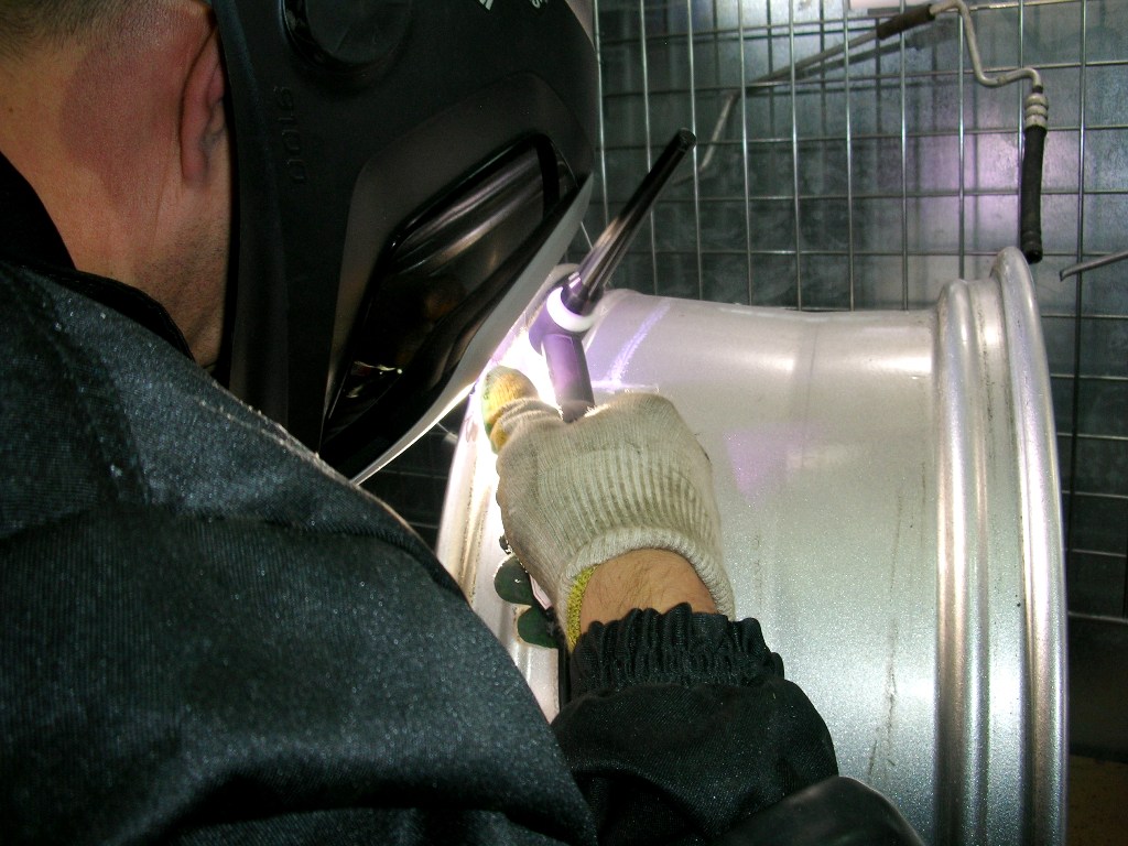 Сварка трещин литых дисков в Тушино